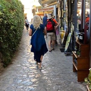 Meet your Posher, Carol